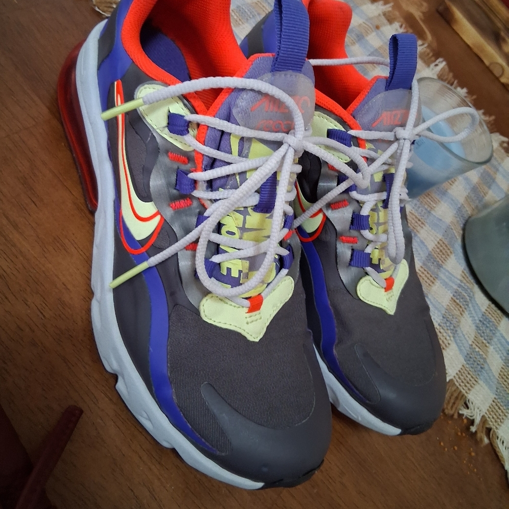 Youth NIKE AIR MAX REACT